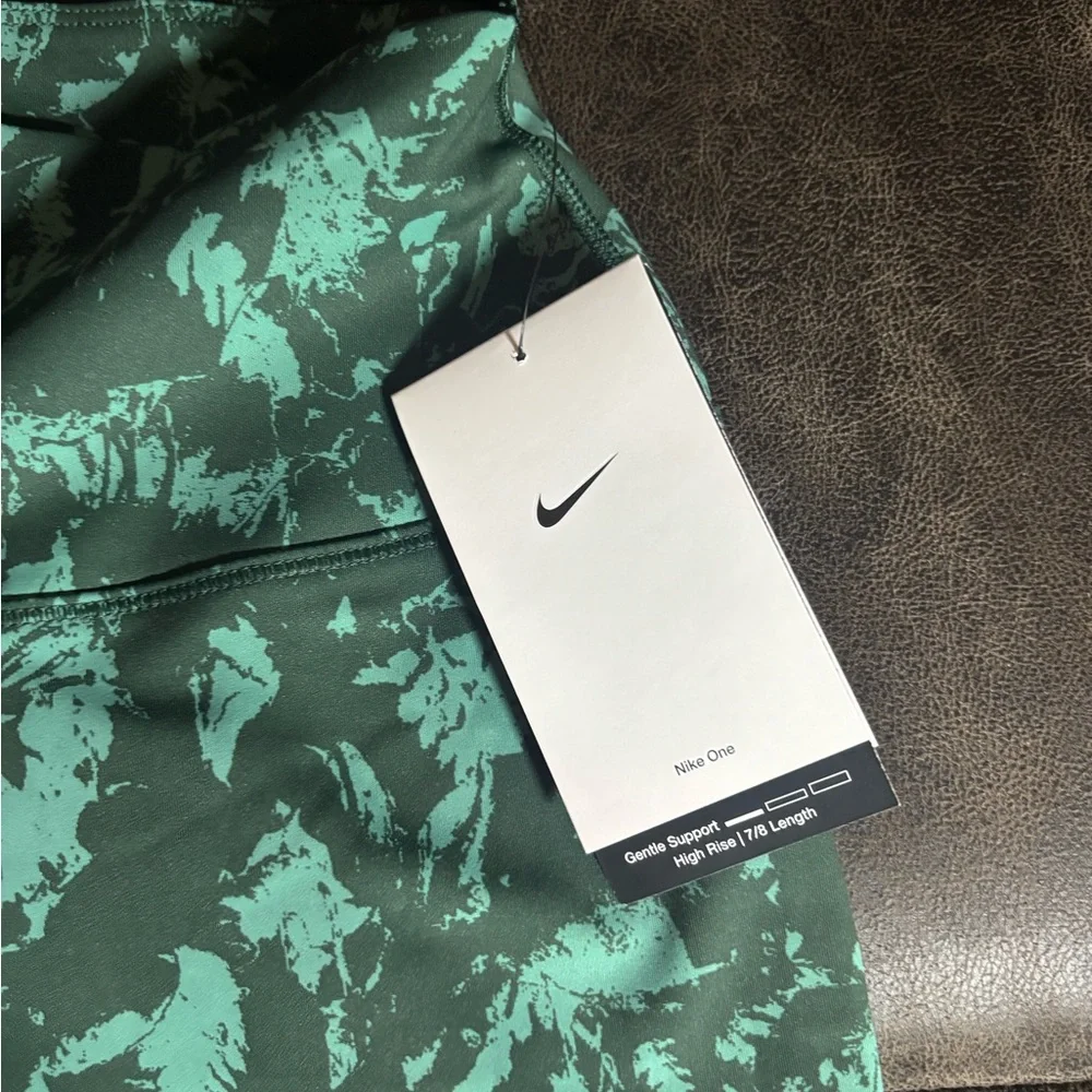 Nike One 7/8 Women’s High-Rise Printed Leggings – Green Floral – NWT - Picture 5 of 6